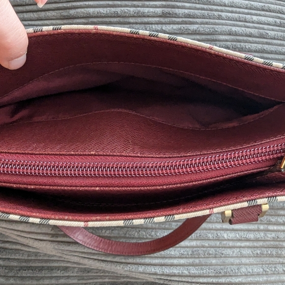 Burberry Nova Check Bucket Tote Bag with COA - Picture 7 of 11